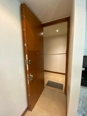 Puerta de Seguridad Nivel 5